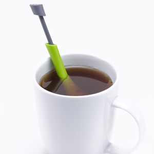 loose leaf bag tea infusing 